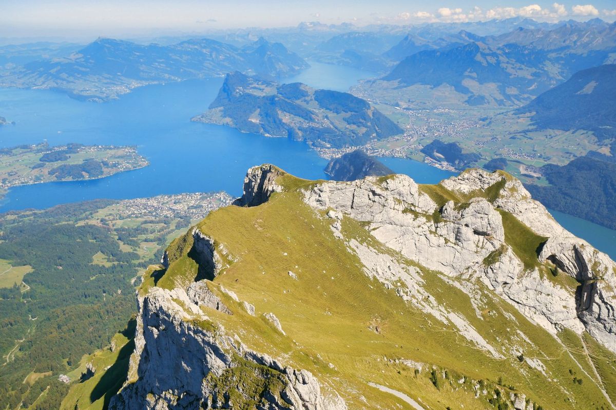 Blick über die Alpen auf den Vierwaldstättersee